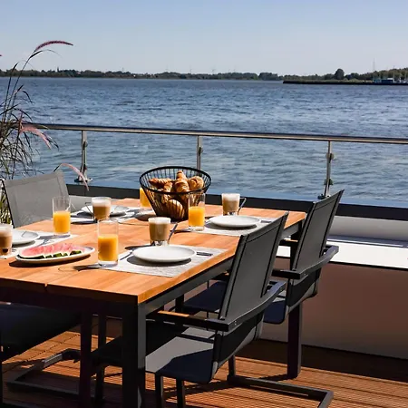 Casa vacanze Floatinghouse Meerkraft Ribnitz-Damgarten